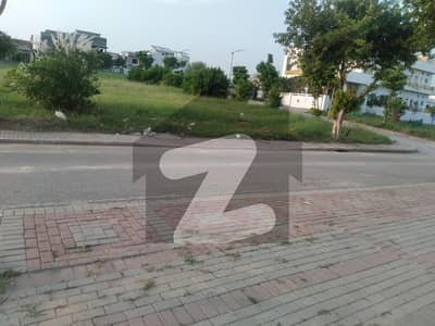 ٹاپ سٹی 1 - بلاک آئی ٹاپ سٹی 1,اسلام آباد میں 14 مرلہ علاوہ 9.5 کروڑ میں برائے فروخت۔