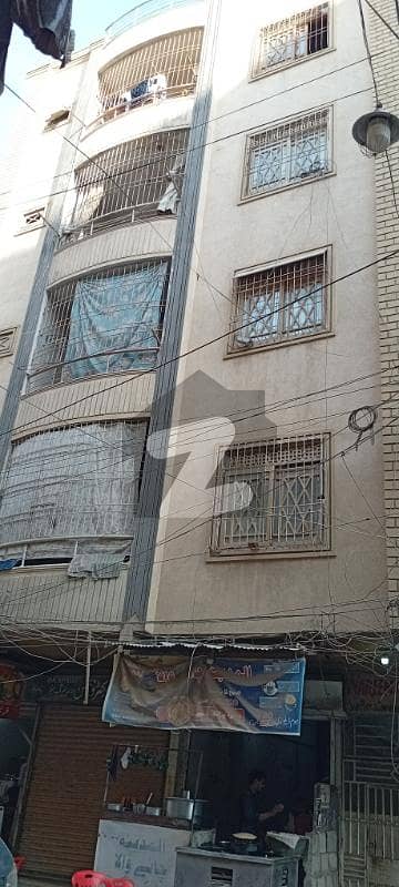 گلشنِ شمیم گلبرگ ٹاؤن,کراچی میں 2 کمروں کا 4 مرلہ فلیٹ 77.0 لاکھ میں برائے فروخت۔ گلشنِ شمیم گلبرگ ٹاؤن,کراچی میں 2 کمروں کا 4 مرلہ فلیٹ 77.0 لاکھ میں برائے فروخت۔