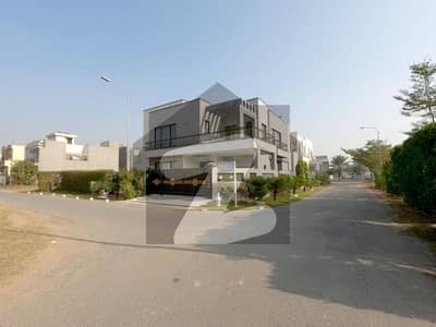 FIVE MARLA PLOT NEAR PARK AND MOSQUE