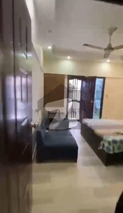 ڈی ایچ اے فیز 5 ڈی ایچ اے ڈیفینس,کراچی میں 2 کمروں کا 4 مرلہ فلیٹ 1.25 لاکھ میں کرایہ پر دستیاب ہے۔