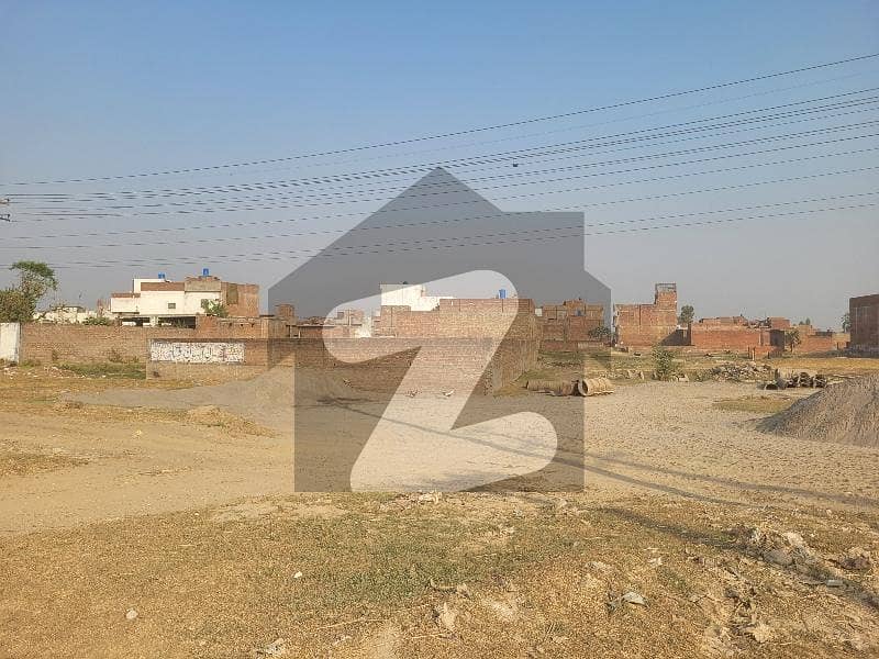 At Dastgeer Road At Dastgeer Road