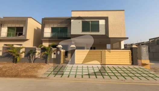 عسکری 6 ملیر کنٹونمنٹ,کینٹ,کراچی میں 5 کمروں کا 15 مرلہ مکان 7.15 کروڑ میں برائے فروخت۔