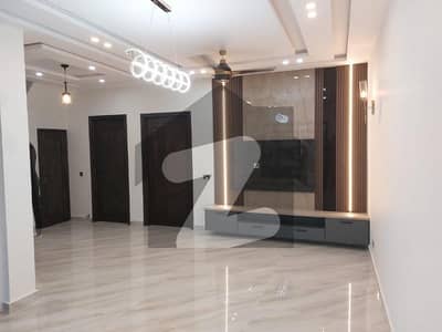 فارمانئیٹس ہاؤسنگ سکیم لاہور میں 3 کمروں کا 10 مرلہ بالائی پورشن 75.0 ہزار میں کرایہ پر دستیاب ہے۔