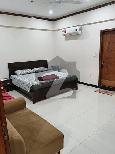 نشاط کمرشل ایریا ڈی ایچ اے فیز 6,ڈی ایچ اے ڈیفینس,کراچی میں 3 کمروں کا 8 مرلہ فلیٹ 3.4 کروڑ میں برائے فروخت۔