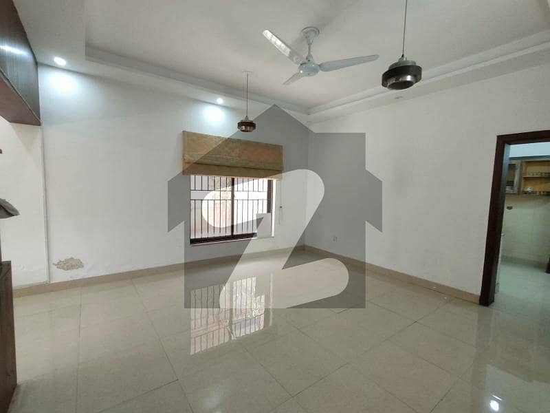 FULL HOUSE FOR RENT IN F-7 FULL HOUSE FOR RENT IN F-7