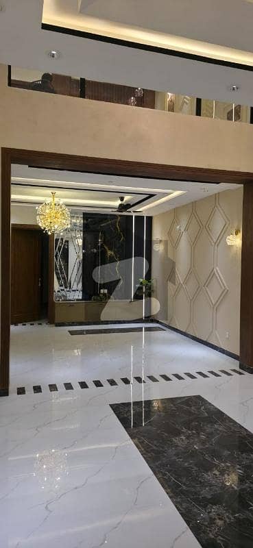 جوبلی ٹاؤن لاہور میں 3 کمروں کا 10 مرلہ بالائی پورشن 63.0 ہزار میں کرایہ پر دستیاب ہے۔