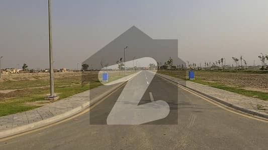 Residential Plot In Lahore Smart City - Overseas Block Sized 5 Marla Is Available