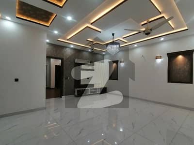 ازمیر ٹاؤن لاہور میں 3 کمروں کا 1 کنال بالائی پورشن 95.0 ہزار میں کرایہ پر دستیاب ہے۔