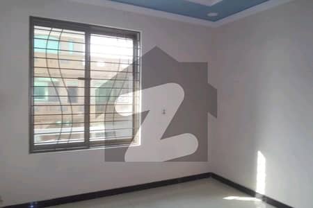 آئی ۔ 8 اسلام آباد میں 6 کمروں کا 14 مرلہ مکان 12.5 کروڑ میں برائے فروخت۔