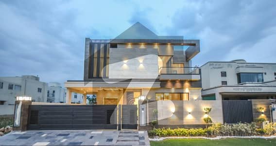 1 Kanal Ultra Modern Designer Bungalow For Rent Near Dolmen Mall DHA Phase 6 Lahore