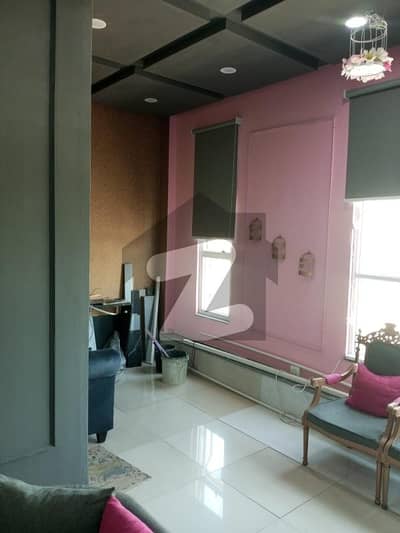 Maine beluverd 8 marla 2nd floor available for rent