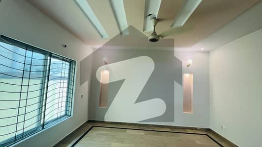 10 Marla House Is Available For Rent In Wapda Town