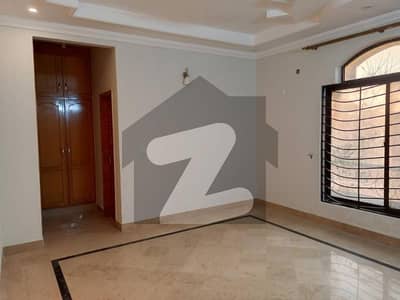 UPPER PORTION AVAILABLE FOR RENT IN I-8