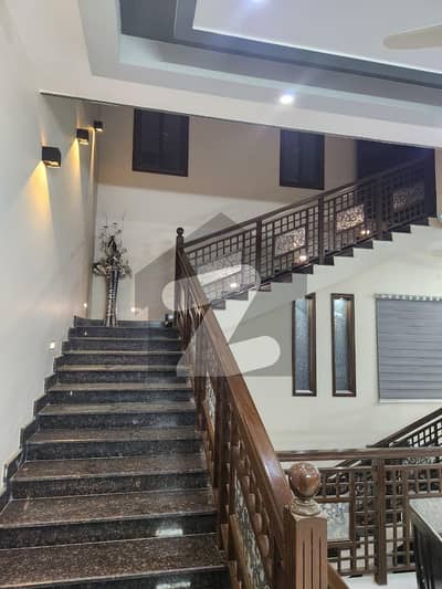 سینٹرل انفارمیشن کوآپریٹیو ہاؤسنگ سوسائٹی سکیم 33,کراچی میں 9 کمروں کا 16 مرلہ مکان 7.0 کروڑ میں برائے فروخت۔