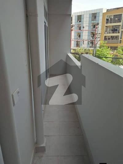 ڈی ایچ اے فیز 7 ایکسٹینشن ڈی ایچ اے ڈیفینس,کراچی میں 3 مرلہ Studio فلیٹ 80.0 لاکھ میں برائے فروخت۔