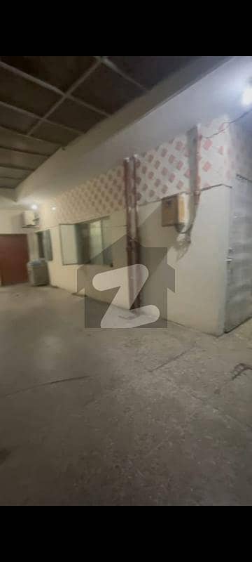 Stadium (Double Road ) 10 marlas, 7 bedrooms, double unit house for sale