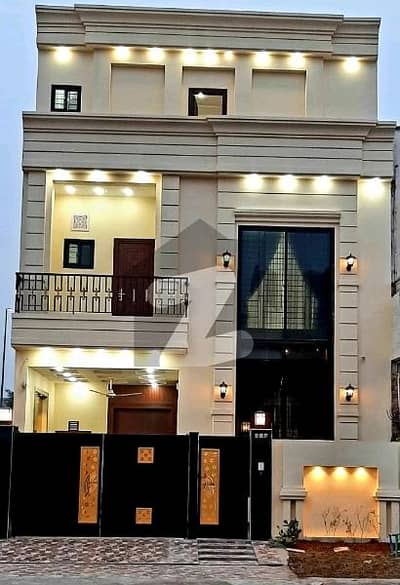 سٹی ہاؤسنگ سوسائٹی گوجرانوالہ میں 4 کمروں کا 5 مرلہ مکان 1.9 کروڑ میں برائے فروخت۔