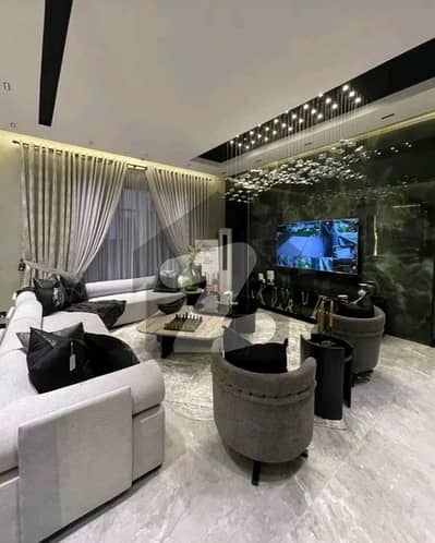 گارڈن ٹاؤن لاہور میں 6 کمروں کا 1 کنال مکان 7.5 کروڑ میں برائے فروخت۔