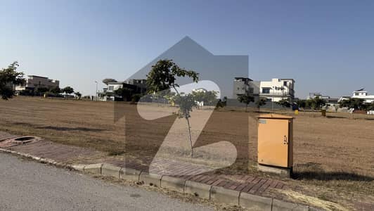 بحریہ ٹاؤن فیز 8 ۔ سیکٹر ایف - 2 بحریہ ٹاؤن فیز 8,بحریہ ٹاؤن راولپنڈی,راولپنڈی میں 10 مرلہ رہائشی پلاٹ 85.0 لاکھ میں برائے فروخت۔