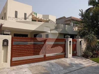 Defence One Kanal Owner Build Solid House