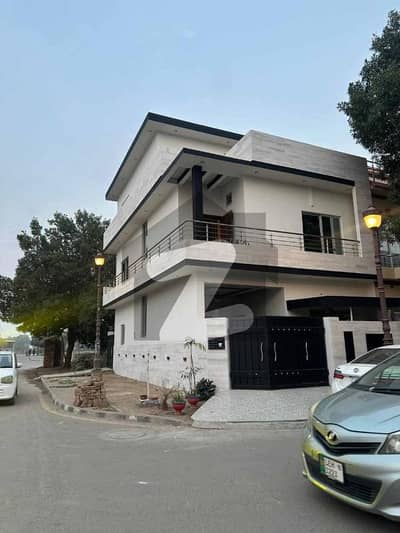 6 Marla Corner House Located On 60ft Wide Road Available For Sale In Lake City Sector M-7B
