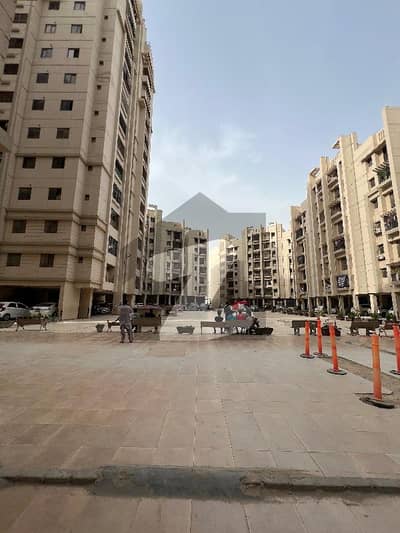 صائمہ پریزیڈنسی ملیر کنٹونمنٹ,کینٹ,کراچی میں 4 کمروں کا 11 مرلہ فلیٹ 2.4 کروڑ میں برائے فروخت۔