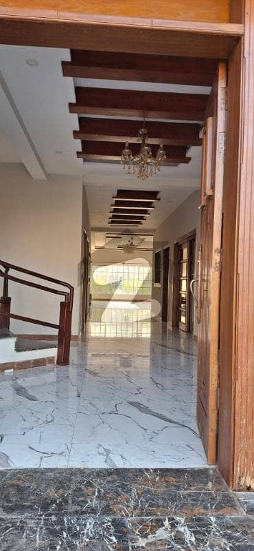 بحریہ گارڈن سٹی بحریہ ٹاؤن,اسلام آباد میں 6 کمروں کا 1 کنال مکان 3.5 لاکھ میں کرایہ پر دستیاب ہے۔