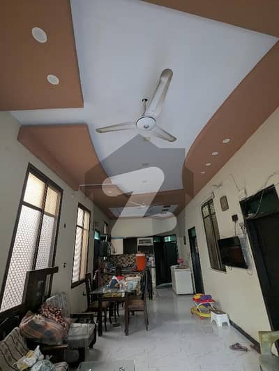 200 Square Yards Single Storey House For Sale Block 3a Gulistan-e-Jauhar