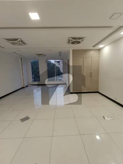 جی ۔ 9 اسلام آباد میں 1 کمرے کا 2 مرلہ دفتر 70.0 ہزار میں کرایہ پر دستیاب ہے۔