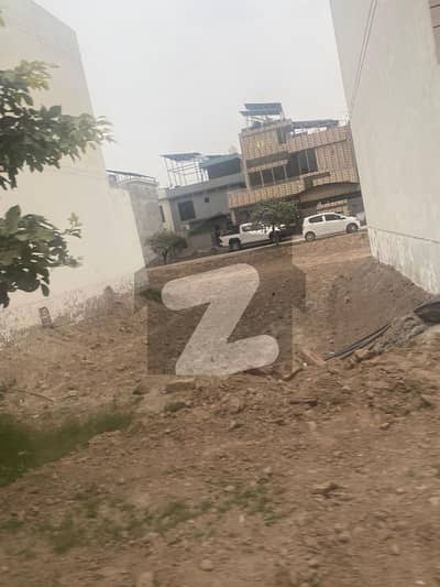 Corner Prime Location 5.5 Marla Residential Plot For Sale In Park View City