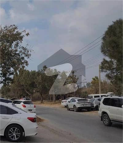 I-10 6 Kanal Plot with Good Location Best Investment Opportunity