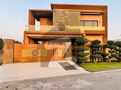 ڈی سی کالونی - ساون بلاک ڈی سی کالونی,گوجرانوالہ میں 5 کمروں کا 17 مرلہ مکان 6.5 کروڑ میں برائے فروخت۔ ڈی سی کالونی - ساون بلاک ڈی سی کالونی,گوجرانوالہ میں 5 کمروں کا 17 مرلہ مکان 6.5 کروڑ میں برائے فروخت۔