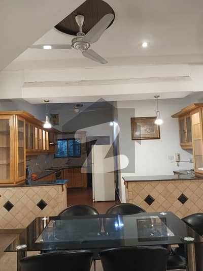 Phase 4 AA Block Used House 4 Bedrooms Elegant Bungalow Available