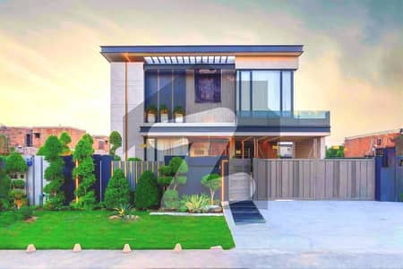 1 Kanal Modern Design House Available For Rent In DHA Phase 5 Lahore Near To Park