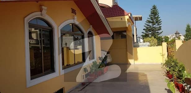 E11/4 Ground+ Basement 7 Bed Attach Bath Separate Gate Size 1 Kanal