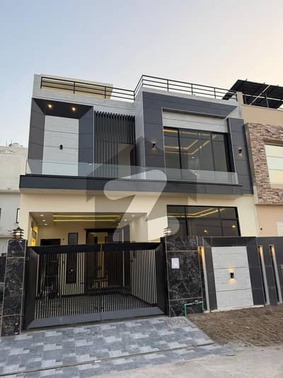 Dream Garden House Sized 5 Marla For Sale