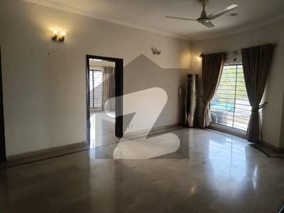 بحریہ ٹاؤن فیز 4 بحریہ ٹاؤن راولپنڈی,راولپنڈی میں 5 کمروں کا 10 مرلہ مکان 1.35 لاکھ میں کرایہ پر دستیاب ہے۔ بحریہ ٹاؤن فیز 4 بحریہ ٹاؤن راولپنڈی,راولپنڈی میں 5 کمروں کا 10 مرلہ مکان 1.35 لاکھ میں کرایہ پر دستیاب ہے۔