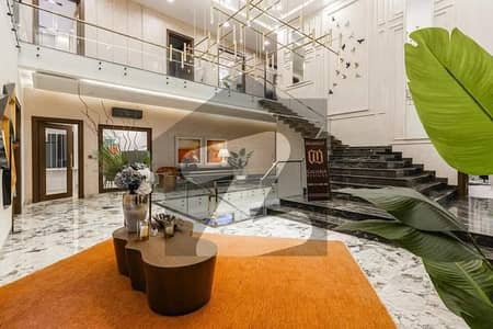 ڈی ایچ اے فیز 7 ڈیفنس (ڈی ایچ اے),لاہور میں 5 کمروں کا 1 کنال مکان 3.25 لاکھ میں کرایہ پر دستیاب ہے۔