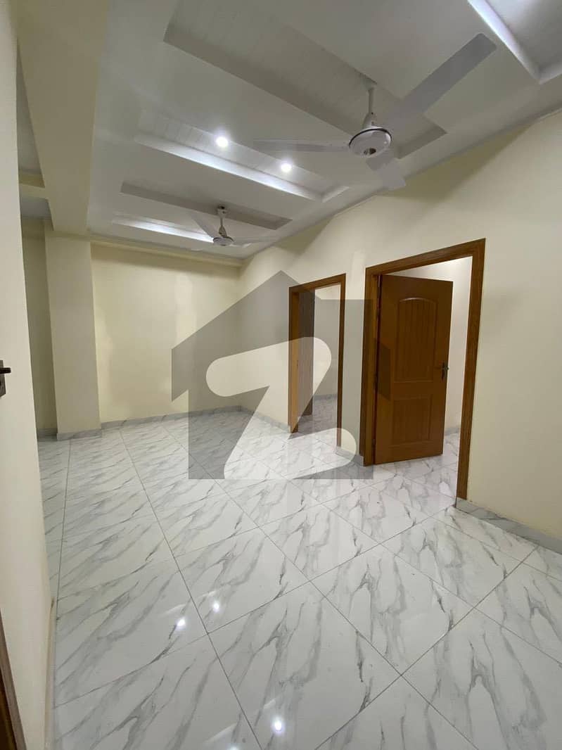 ایف ۔ 11 اسلام آباد میں 3 کمروں کا 12 مرلہ فلیٹ 1.7 لاکھ میں کرایہ پر دستیاب ہے۔ ایف ۔ 11 اسلام آباد میں 3 کمروں کا 12 مرلہ فلیٹ 1.7 لاکھ میں کرایہ پر دستیاب ہے۔