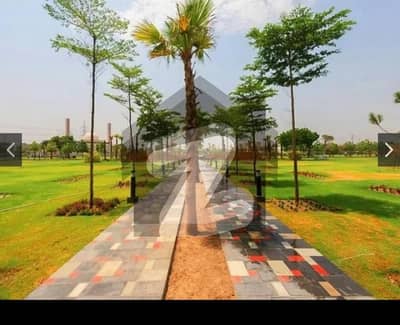 FACING PARK HOT LOCATION 1 KANAL PRIME LOCATION PLOT AVAILABLE FOR SALE IN LDA AVENUE - BLOCK H 60 FEET WIDE ROAD