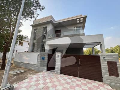 بحریہ ٹاؤن - پریسنٹ 1 بحریہ ٹاؤن کراچی,کراچی میں 5 کمروں کا 11 مرلہ مکان 96.0 ہزار میں کرایہ پر دستیاب ہے۔