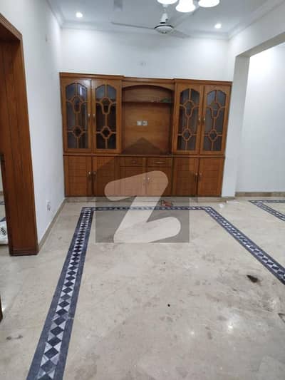 جی ۔ 14 اسلام آباد میں 2 کمروں کا 5 مرلہ زیریں پورشن 70.0 ہزار میں کرایہ پر دستیاب ہے۔