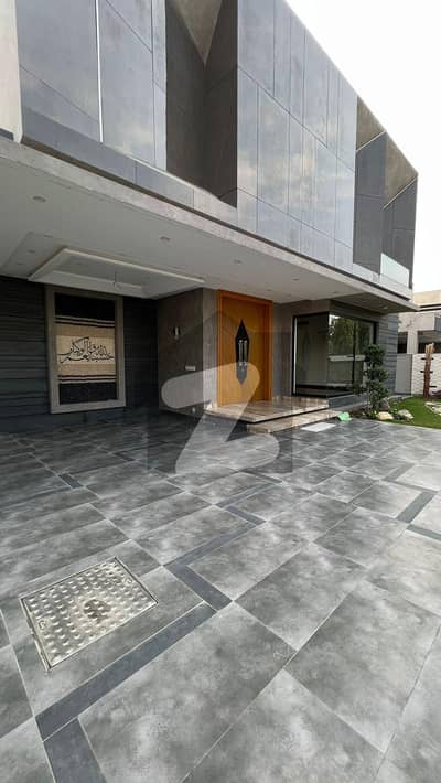 100 % Orignal |1 KANAL BUNGALOW WITH FULL BASMENT & THEATER