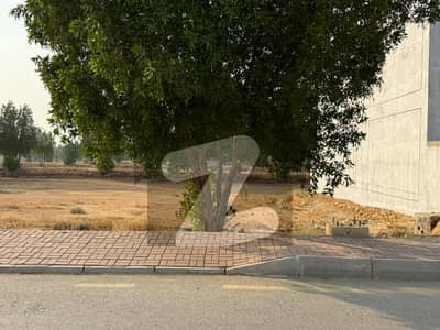 بحریہ ٹاؤن - پریسنٹ 30 بحریہ ٹاؤن کراچی,کراچی میں 11 مرلہ رہائشی پلاٹ 28.5 لاکھ میں برائے فروخت۔