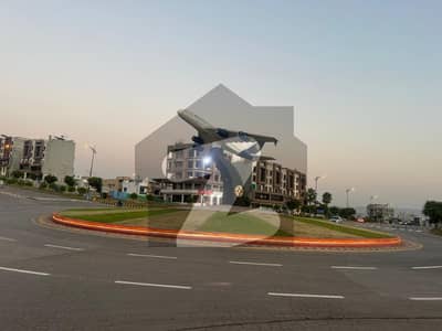 Prime 5 Marla Solid Plot for Sale in Sector N, Bahria Enclave