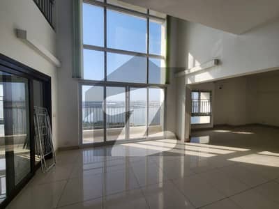 کلفٹن ۔ بلاک 5 کلفٹن,کراچی میں 4 کمروں کا 18 مرلہ فلیٹ 10.3 کروڑ میں برائے فروخت۔