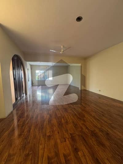 F-10/2 677 Yards Prime Demolish able House, Margalla Facing, Demand Rs. 25 Crores (Negotiable)