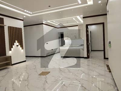 گلستانِِ جوہر ۔ بلاک 14 گلستانِ جوہر,کراچی میں 6 کمروں کا 18 مرلہ مکان 10.0 کروڑ میں برائے فروخت۔