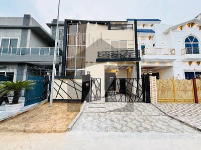 سٹی ہاؤسنگ سوسائٹی گوجرانوالہ میں 4 کمروں کا 5 مرلہ مکان 1.95 کروڑ میں برائے فروخت۔