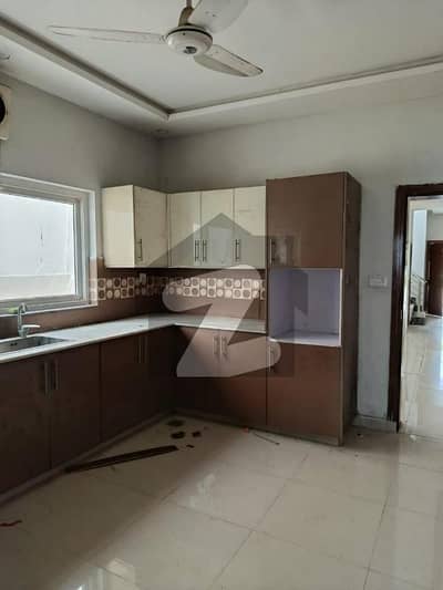 10 Marla use House for sale